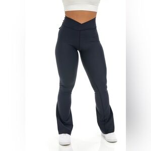 Minibeast CURVE-V CARGO FLARE LEGGINGS